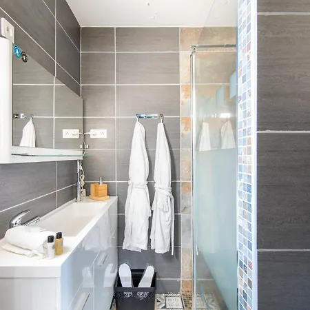 La Costiere - Independants - Espace Piscine Jacuzzi * Lunel (Herault)