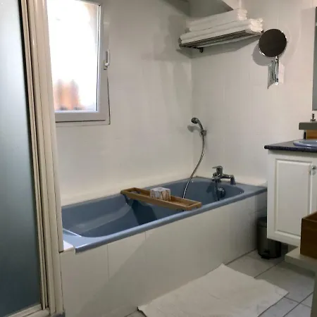 La Costiere - Independants - Espace Piscine Jacuzzi Lunel (Herault)