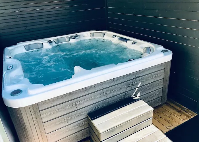 La Costiere - Independants - Espace Piscine Jacuzzi