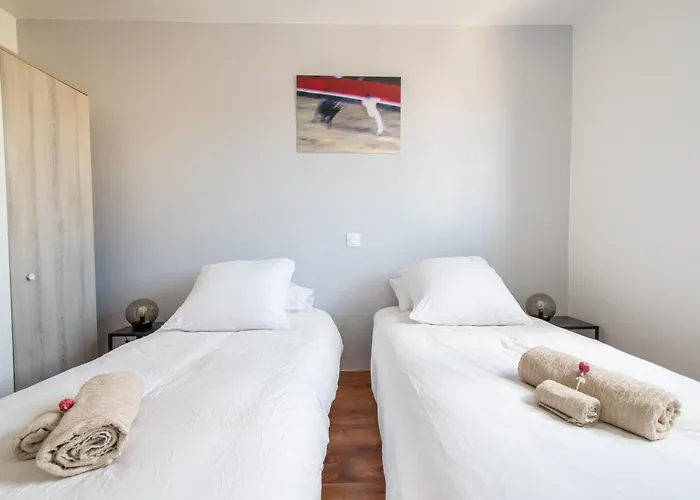 Apartman La Costiere - Independants - Espace Piscine Jacuzzi